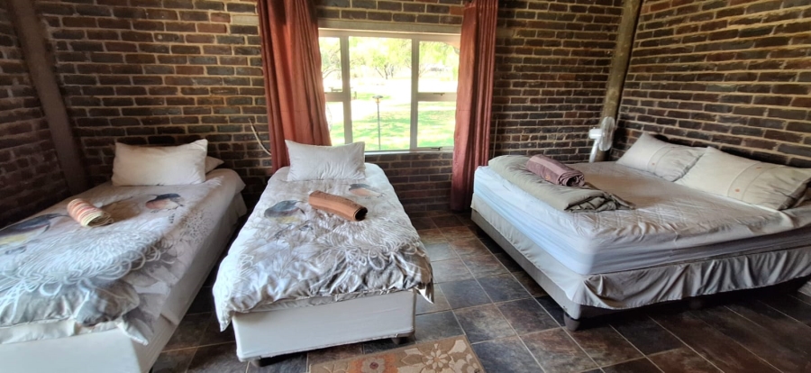 10 Bedroom Property for Sale in Swartruggens North West